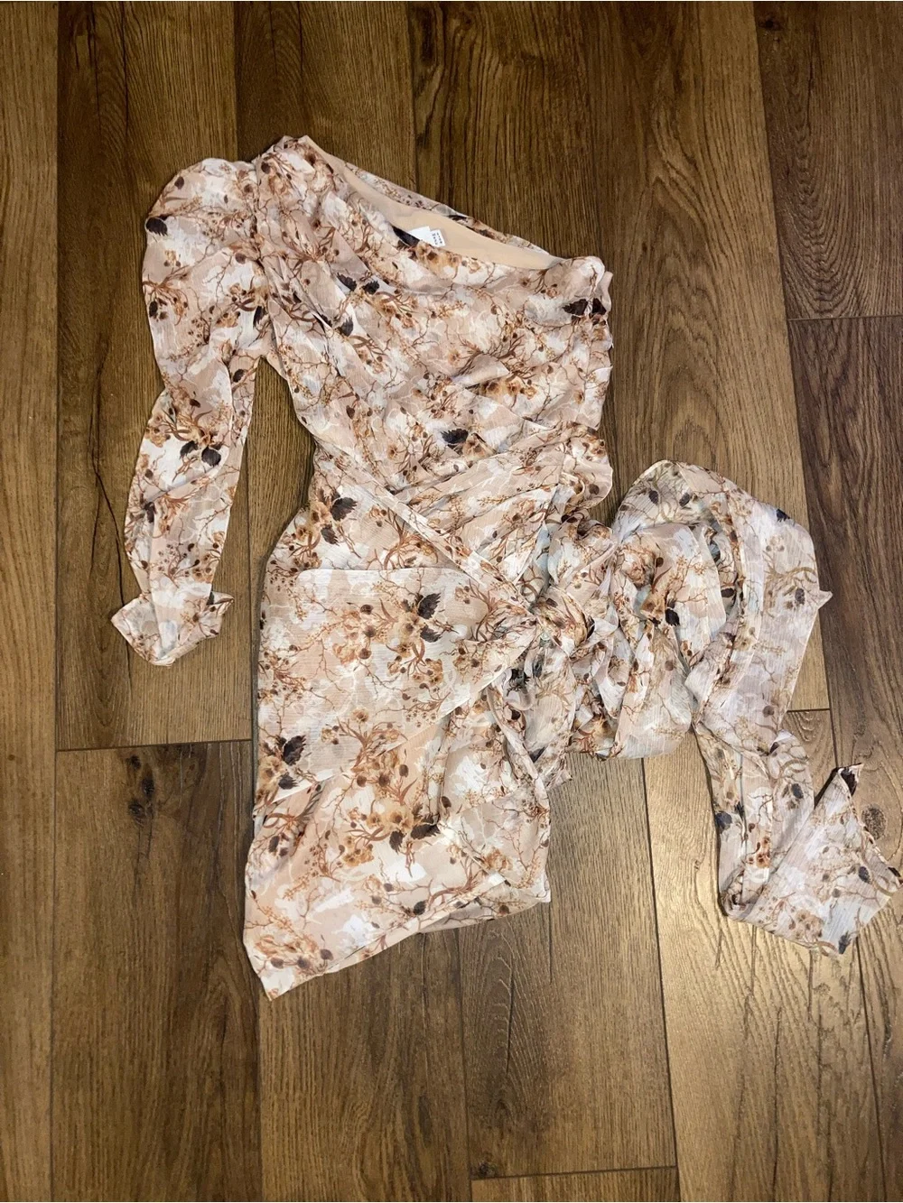 Misha collection One-Shoulder Floral Mini Dress in Champagne size 6